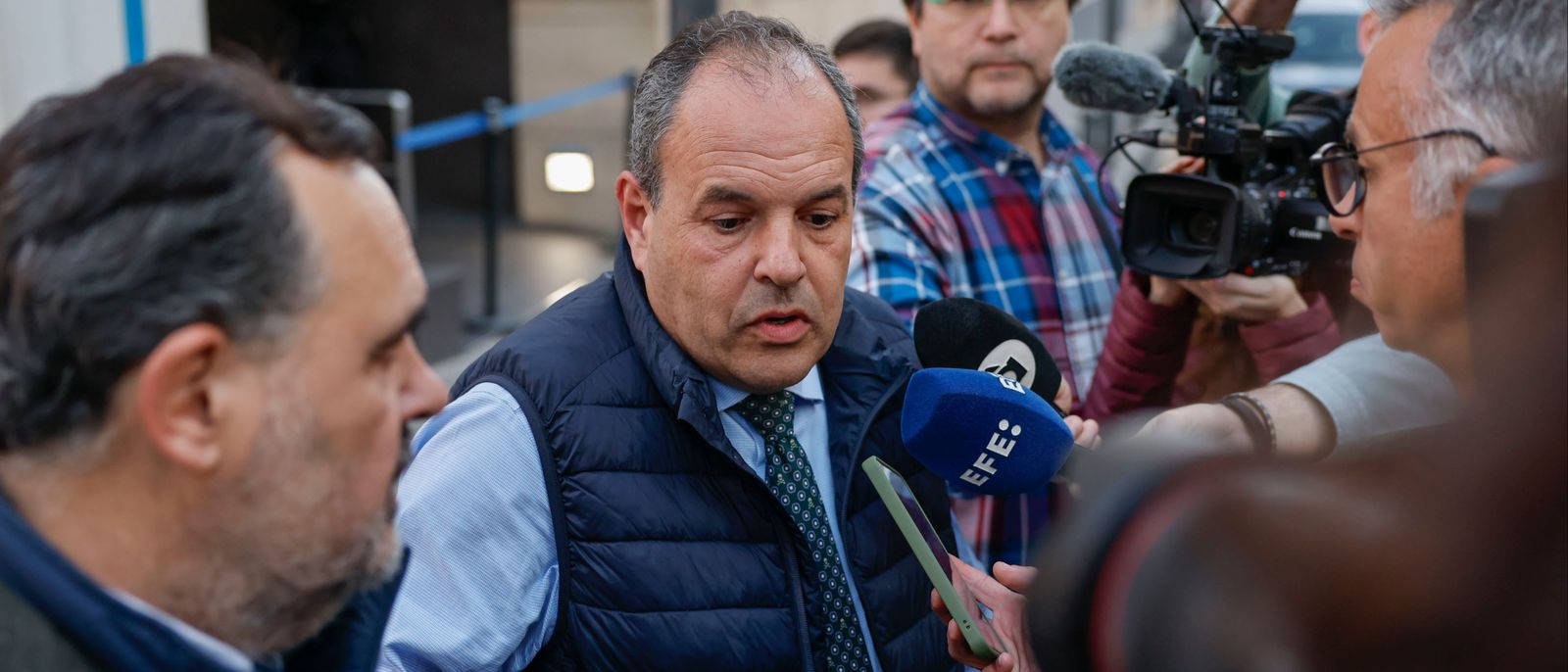 Carlos Baño atén els mitjans este passat divendres