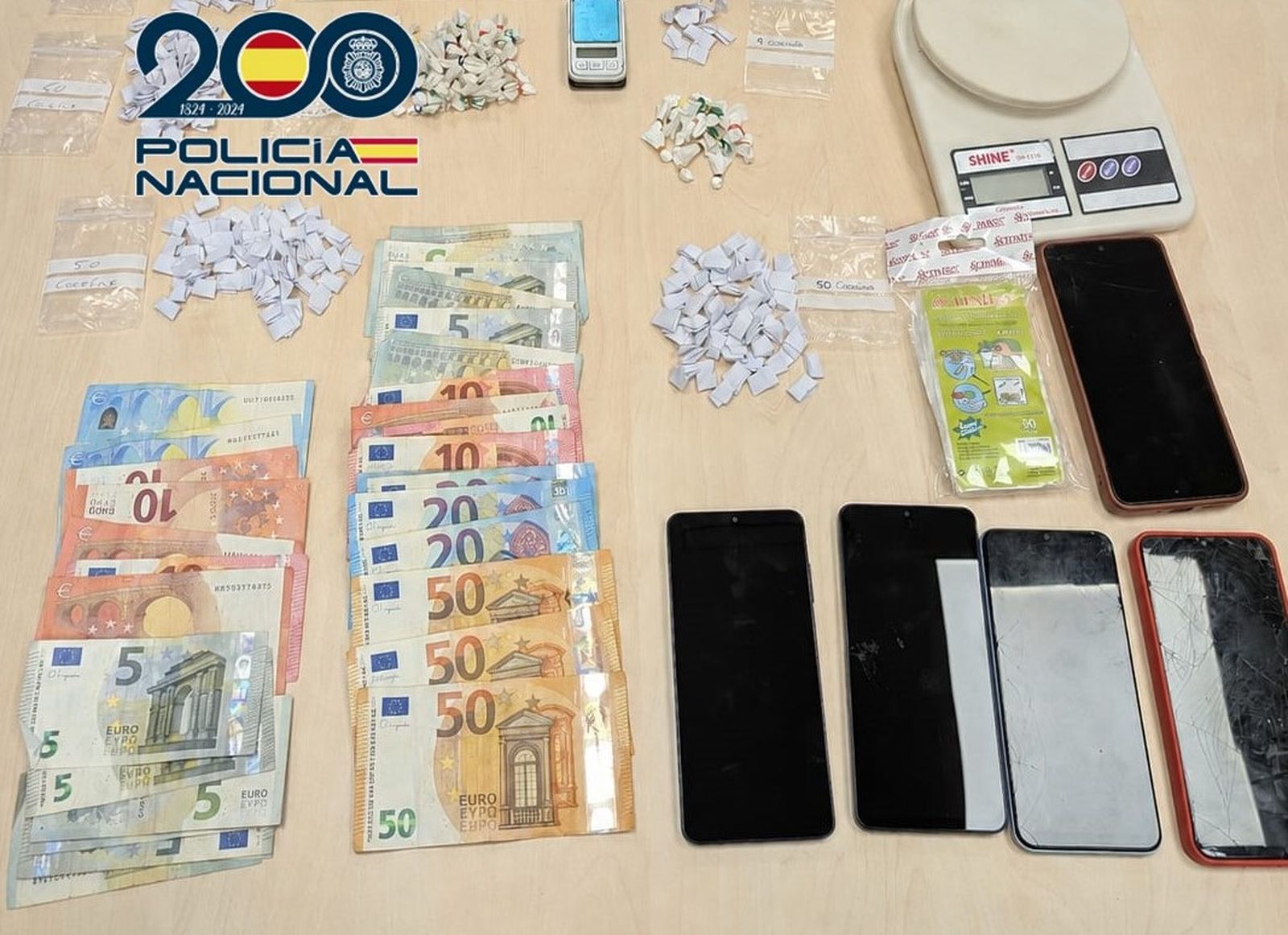 Material incautat en l'operació antidroga de Velluters