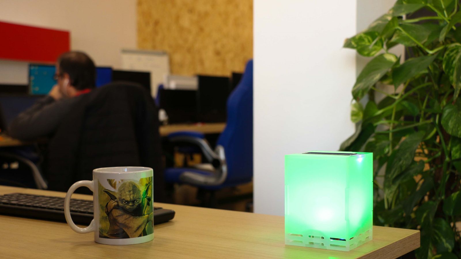 Dues empreses d’Elx creen un dispositiu ‘low cost’ per a mesurar la qualitat de l'aire