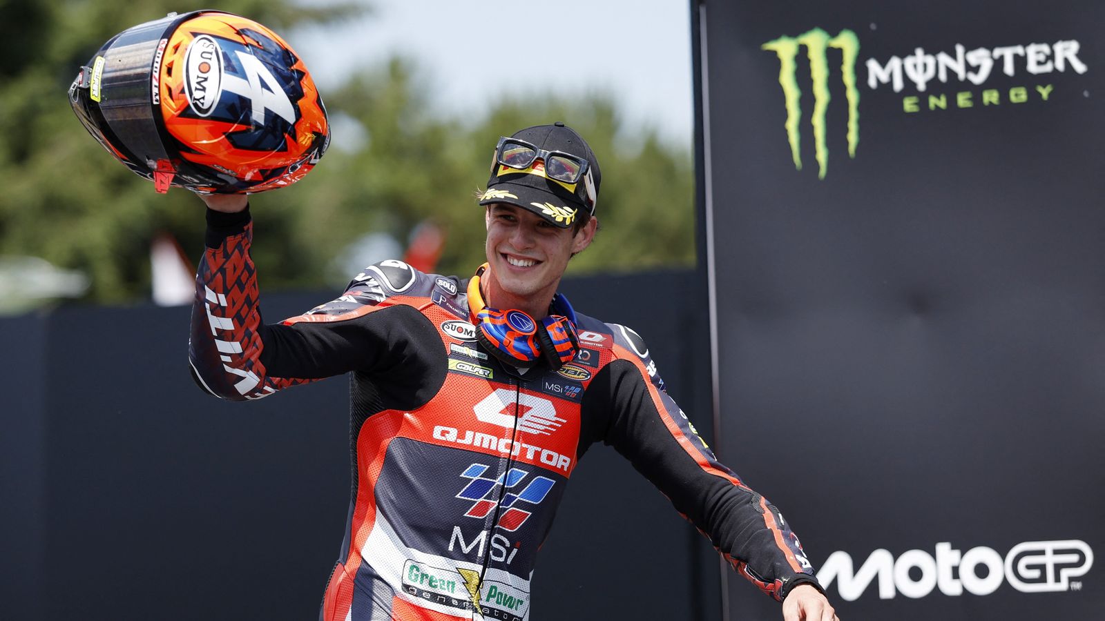 Iván Ortolà puja al podi del Gran Premi de Brno