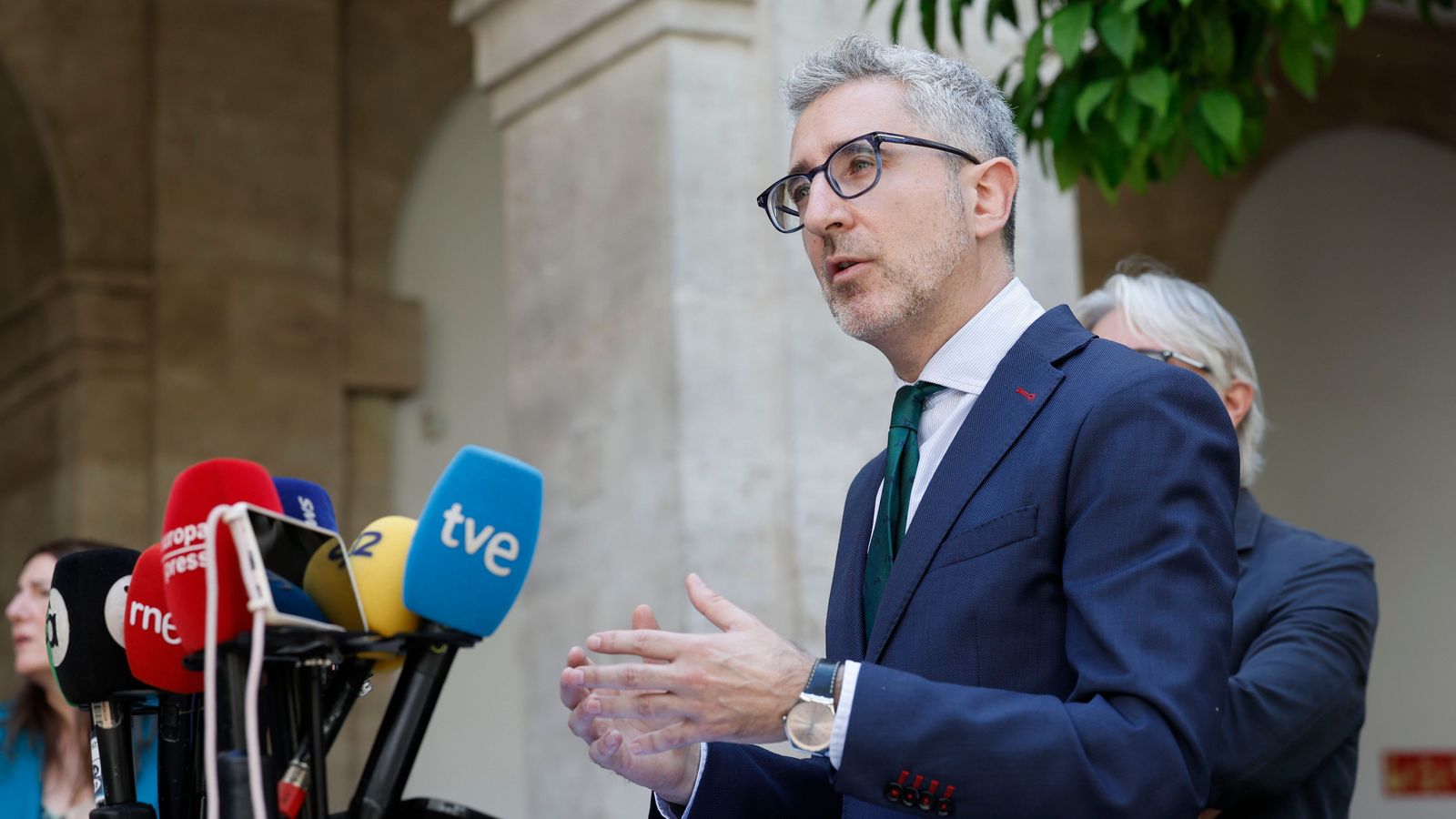El ministre d'Hisenda, Arcadi España, en roda de premsa a València