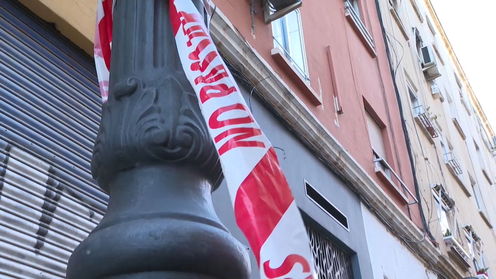 Bloc de pisos on va tindre lloc el crim