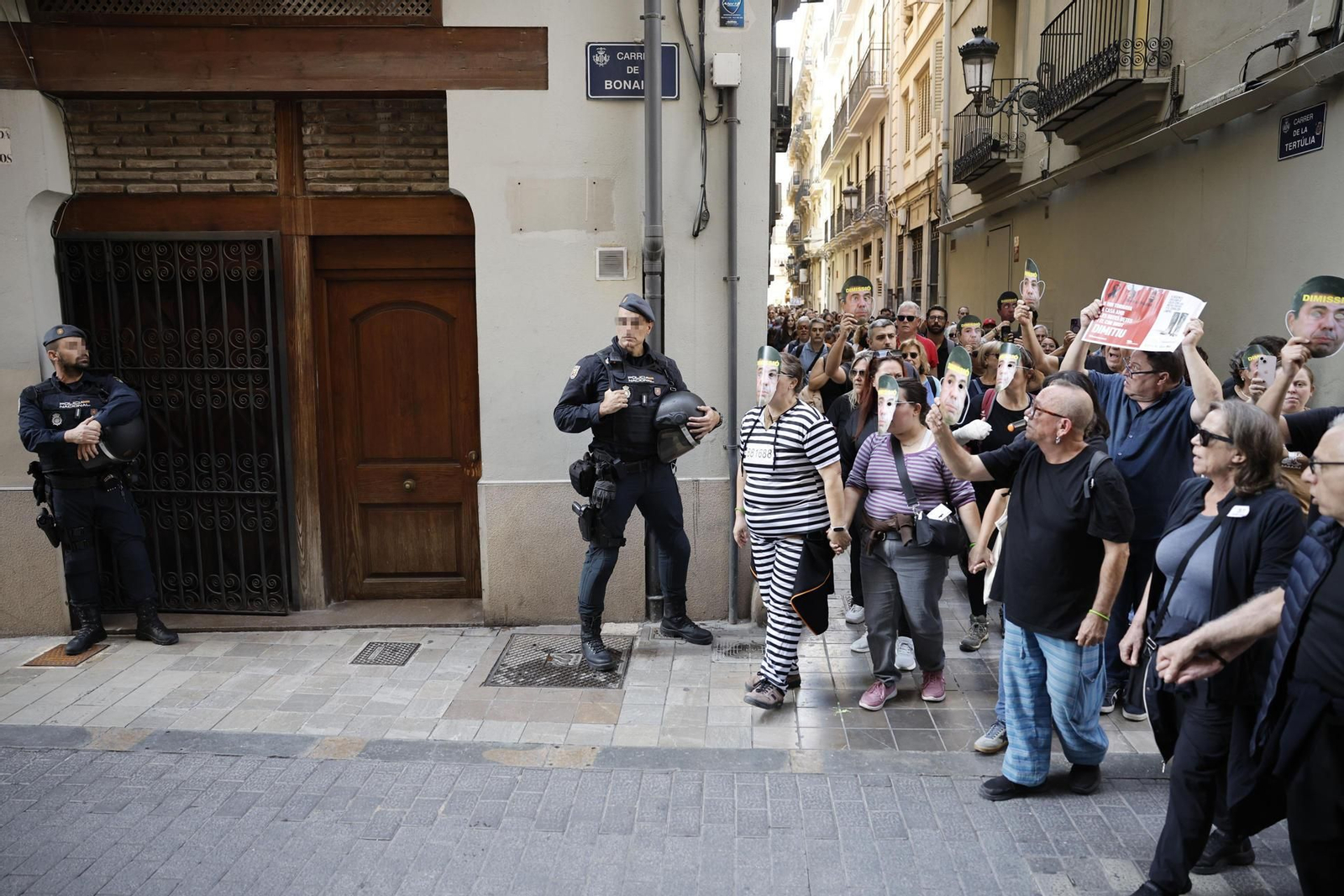 Manifestació fins al restaurant El Ventorro, este dimecres