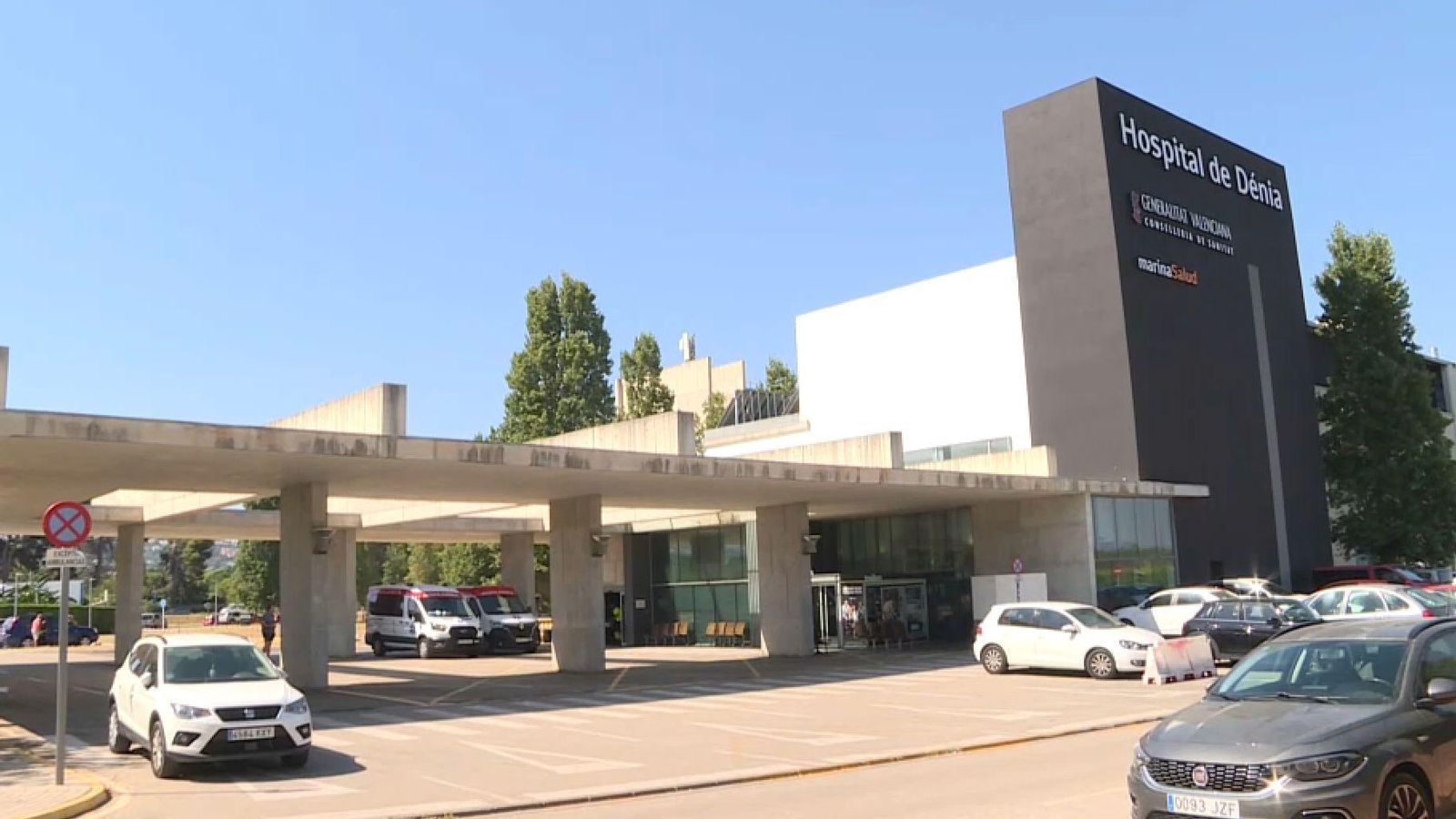 El ferit que presentava ferides de més gravetat es recupera a l'UCI de l'Hospital de Dénia de la intervenció quirúrgica que li han fet de matinada