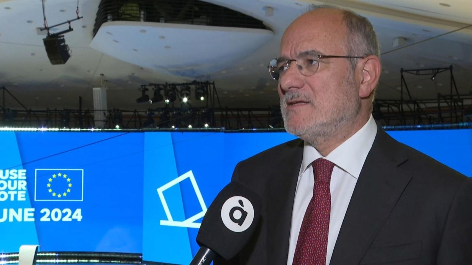 Parlem amb el portaveu del Parlament Europeu, Jaume Duch, sobre la legislatura que acaba i la que està a punt d'encetar-se