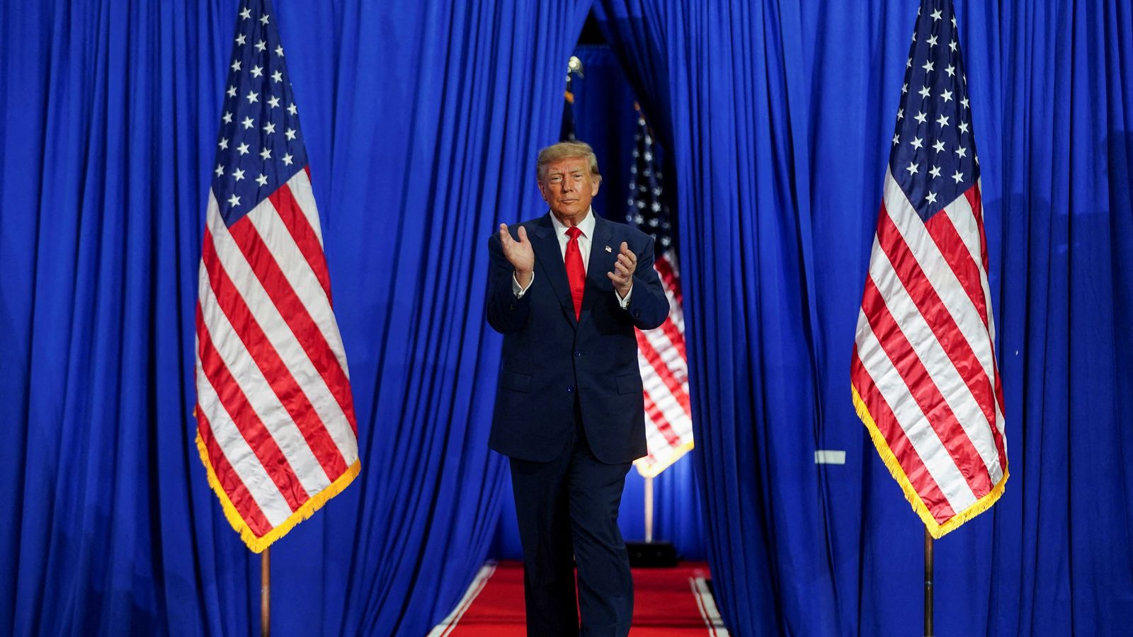 El president dels Estats Units, Donald Trump, participa en un míting electoral a Syracuse este dissabte.