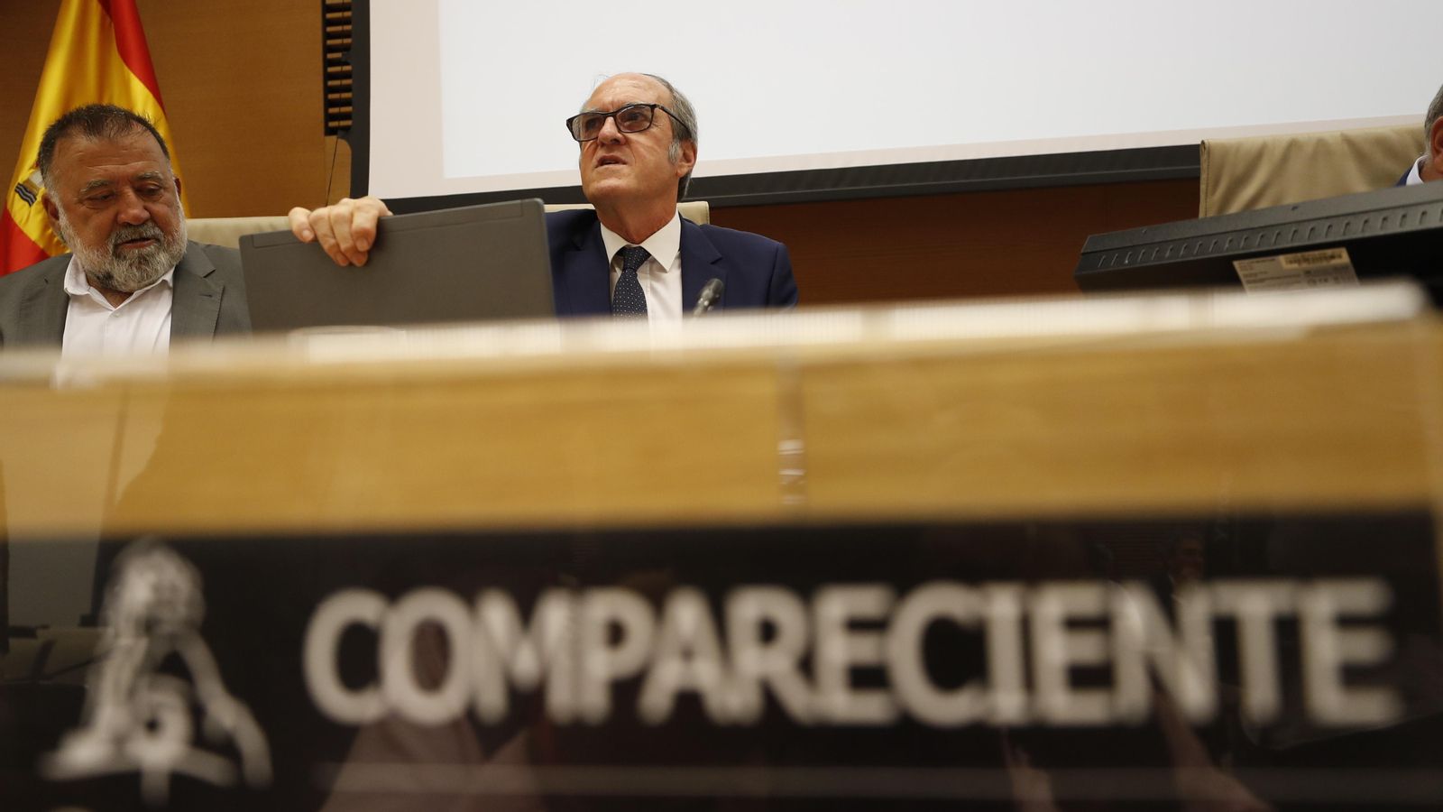 El Defensor del Poble, Ángel Gabilondo, en la compareixença en què ha oferit les dades d'atenció a les víctimes