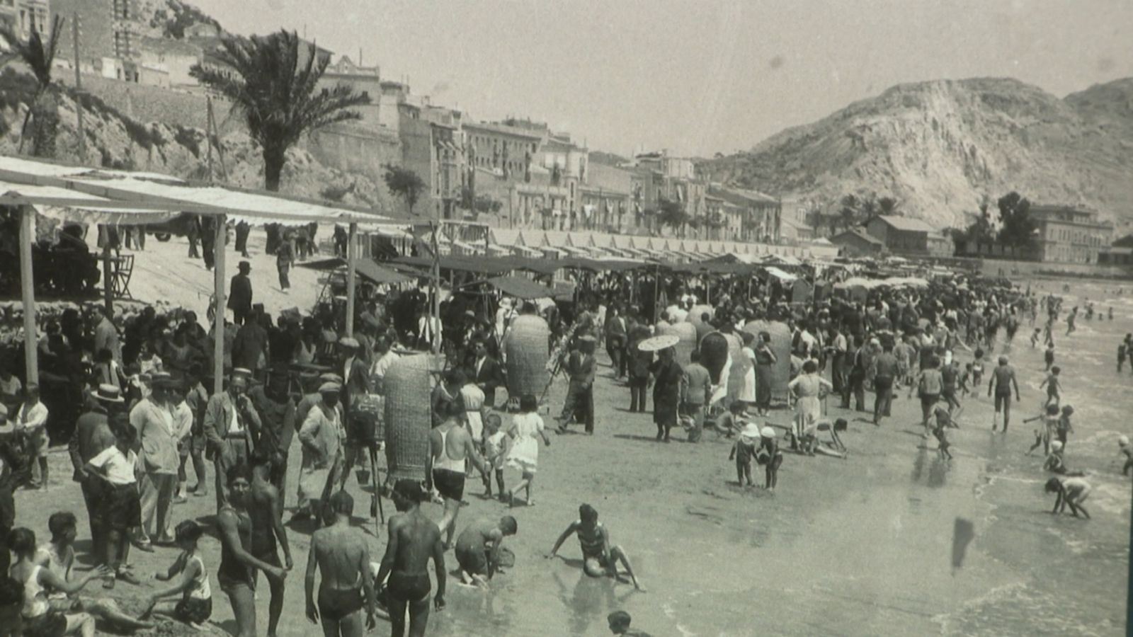 Així eren els balnearis i les platges del segle XX