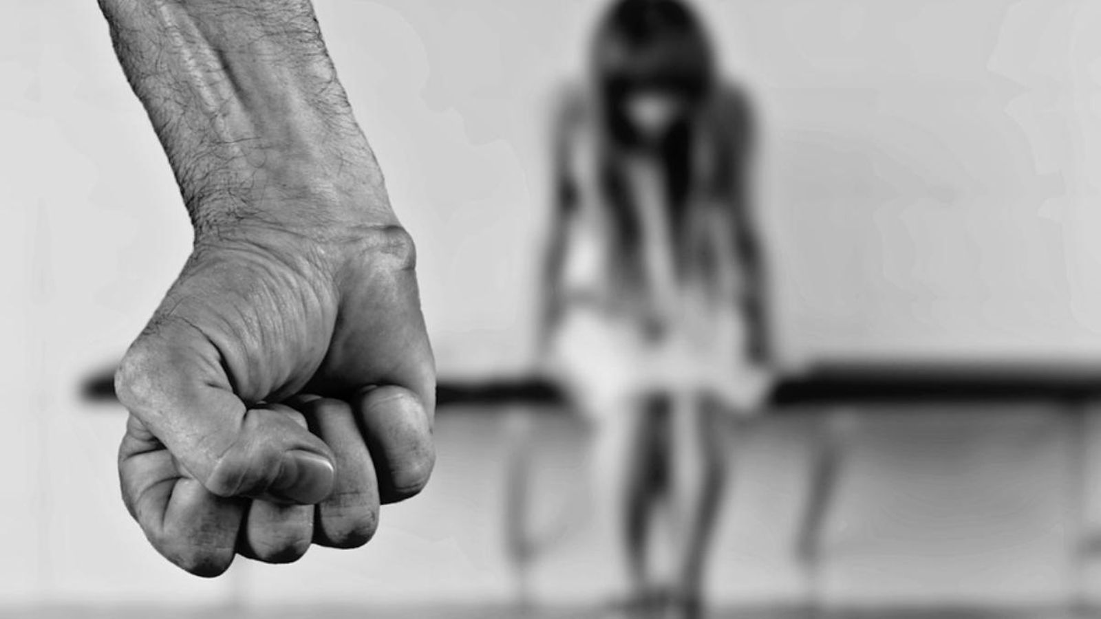 Les associacions feministes reclamen més inversions estatals per a previndre els casos de violència de gènere