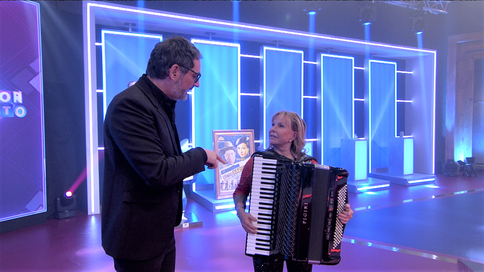 La padrina de la nit serà l'artista María Jesús, que acudeix al plató de 'Tresor o trasto'