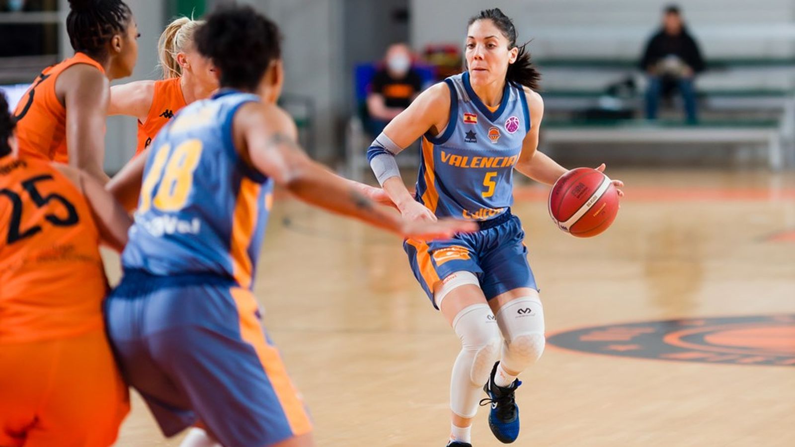 Victòria del València Basket en l'anada de la ronda 8 de l'Eurocup