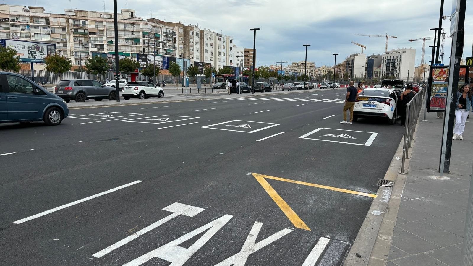Zona d'aparcament ràpid en l'Estació Joaquim Sorolla de València