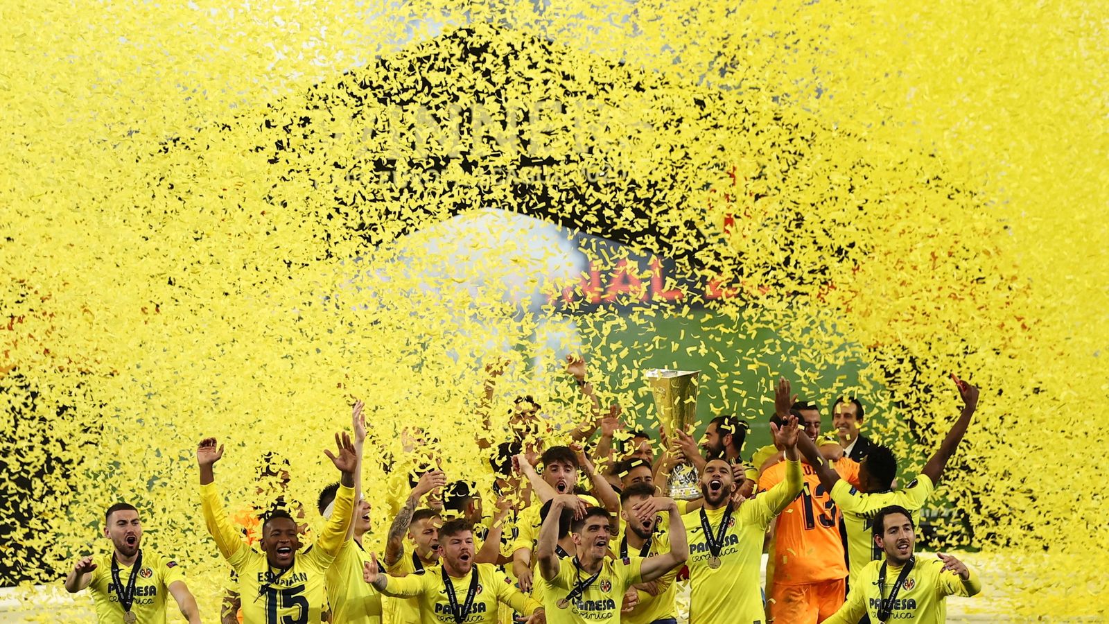 El Vila-real celebra el títol d'Europa League