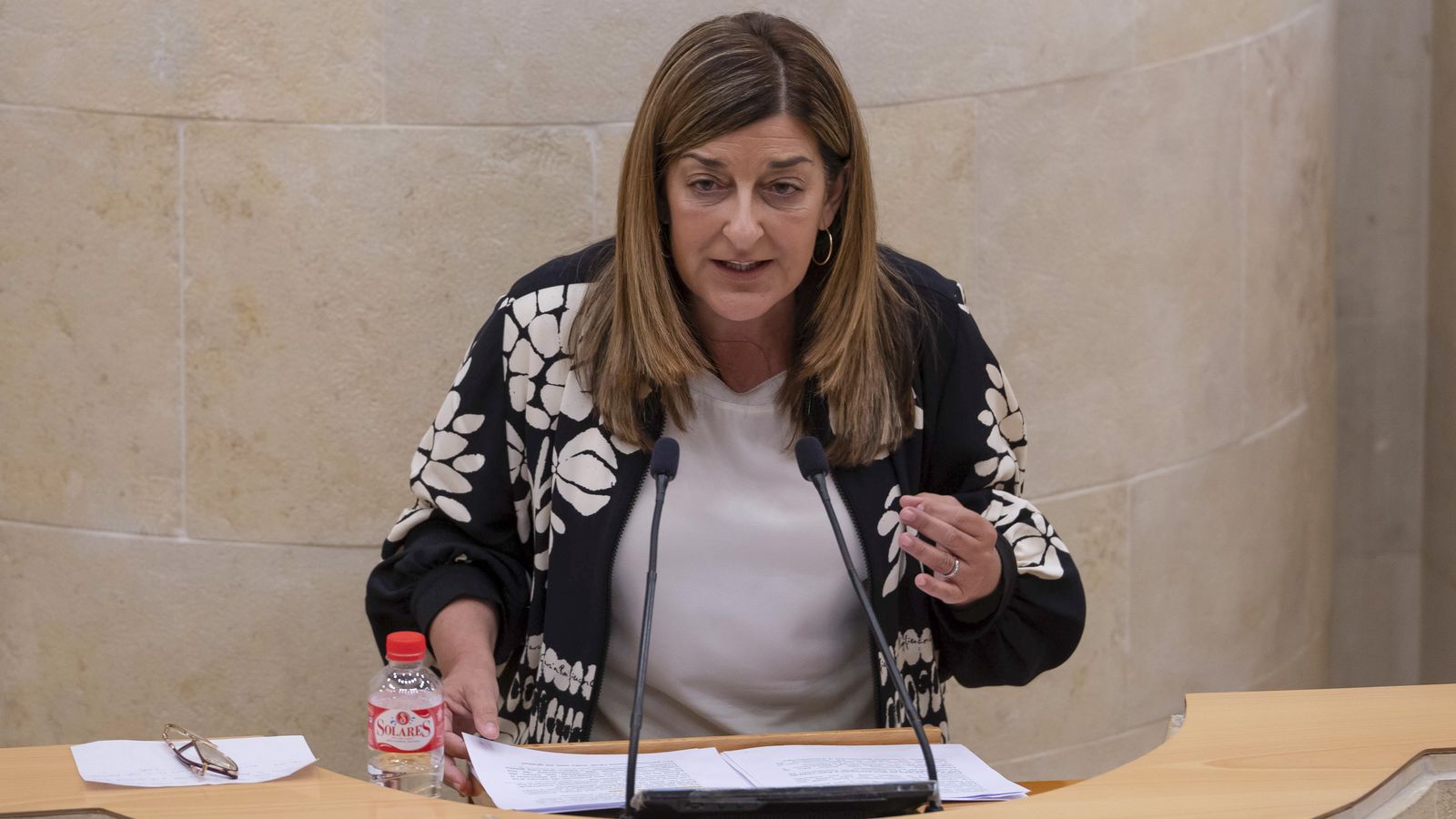 María José Sáenz de Buruaga (PP) durant la segona sesión del seu ple d'investidura