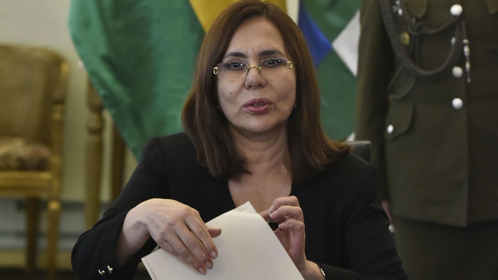 La canceller interina boliviana, Karen Longaric, durant una roda de premsa aquest divendres a La Paz (Bolívia)