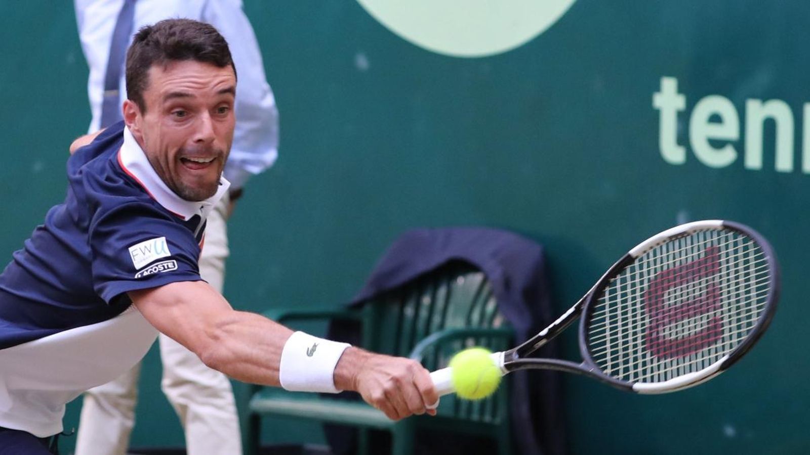 Bautista, en un colp de revés