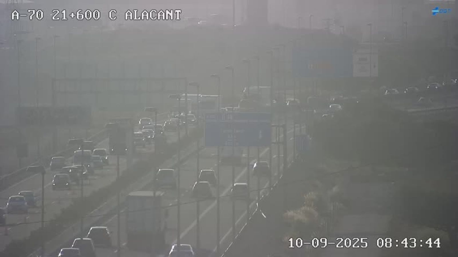 Gran densitat de vehicles este dimecres en l'A-70 d'Alacant