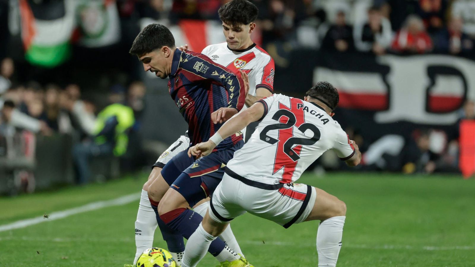 Víctor García, en una acció del duel