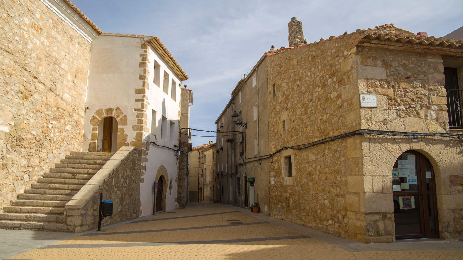 Benafigos, a l'Alt Maestrat, és una de les poblacions que compta a partir d'ara amb un caixer automàtic Benafigos, a l'Alt Maestrat, és una de les poblacions que compta a partir d'ara amb un caixer automàtic
