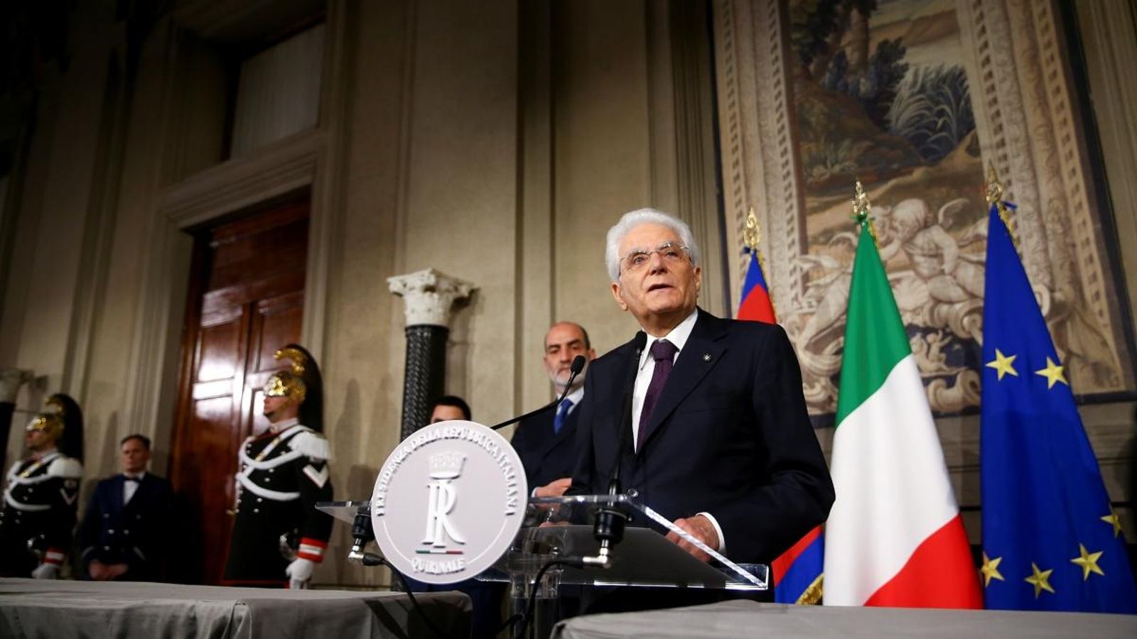 El president de la República Italiana, Sergio Mattarella, explica per què ha vetat el nomenament del ministre d'Economia