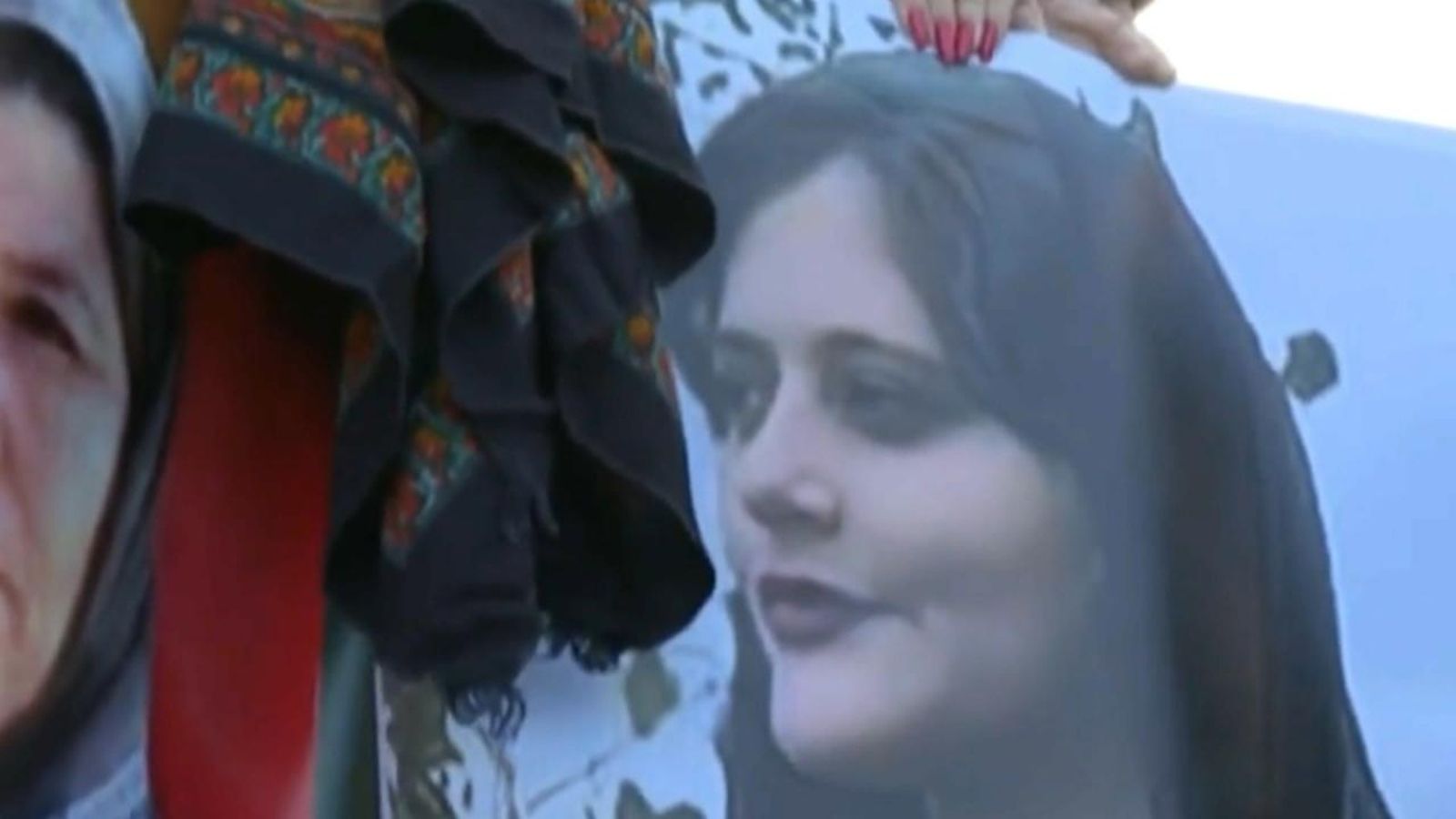 L'assassinat de la jove Mahsa Amini ha desencadenat protestes i greus disturbis a l'Iran des del setembre passat