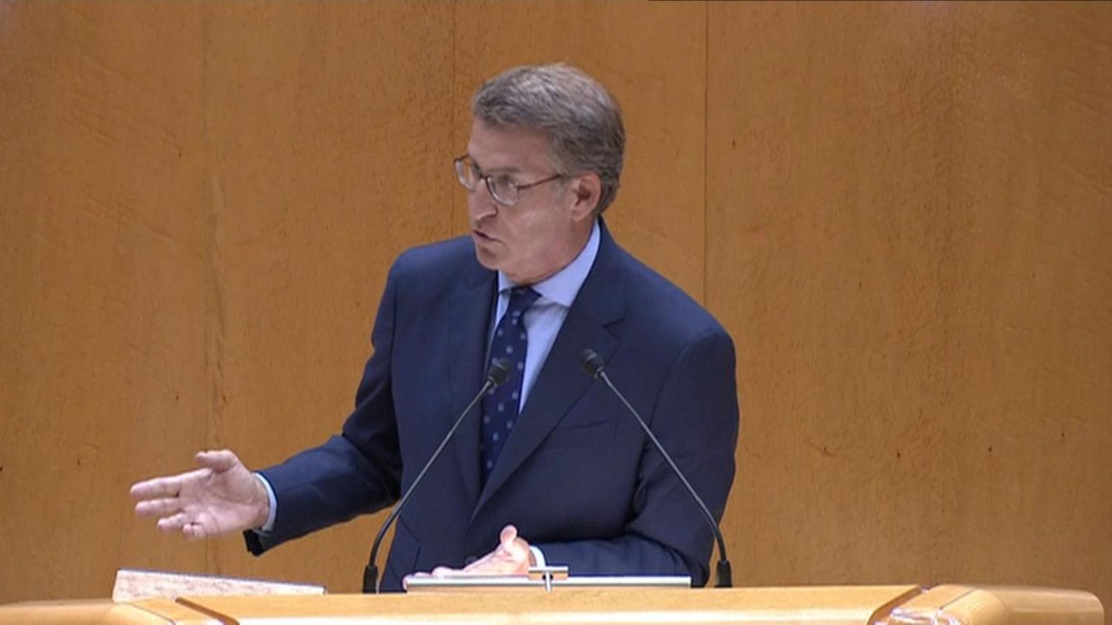 Debat agressiu entre Sánchez i Feijóo en el primer cara a cara al Senat