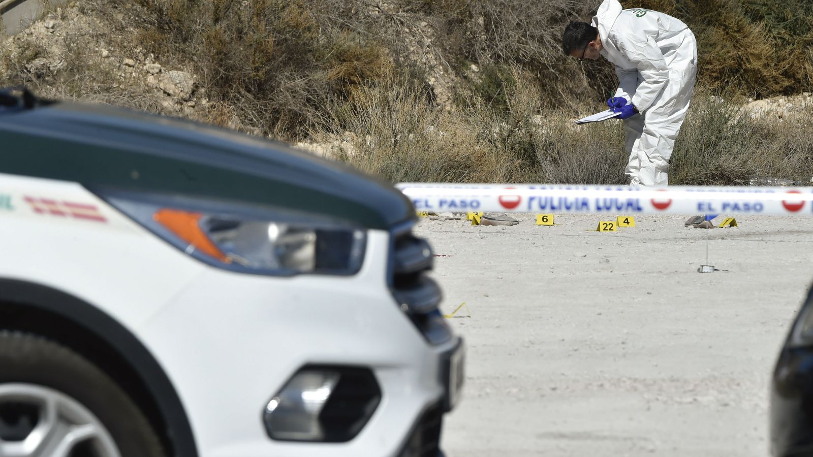 Agent de la Guàrdia Civil al lloc dels fets
