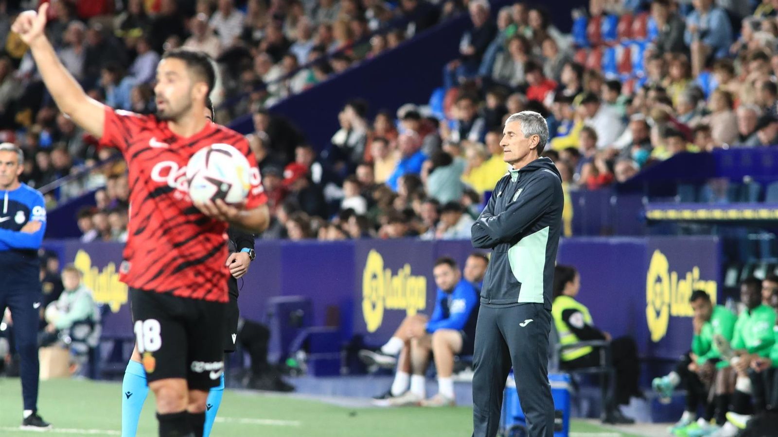Quique Setién, durant el partit