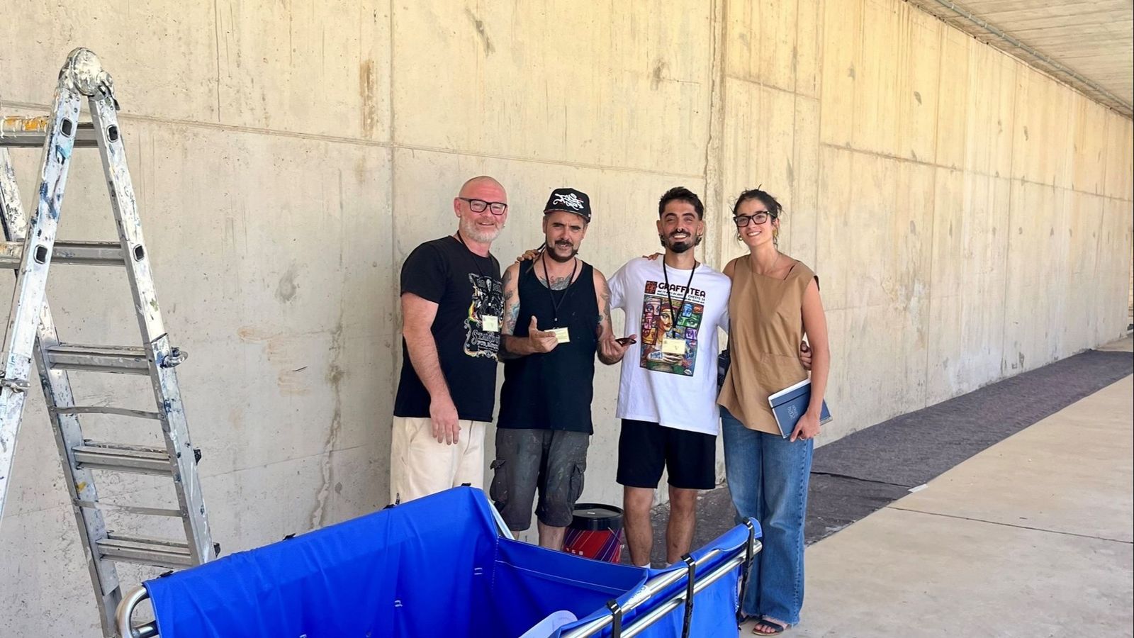 Els artistes del grafiti Rudiart i Jotalode en la presó d'Albocàsser