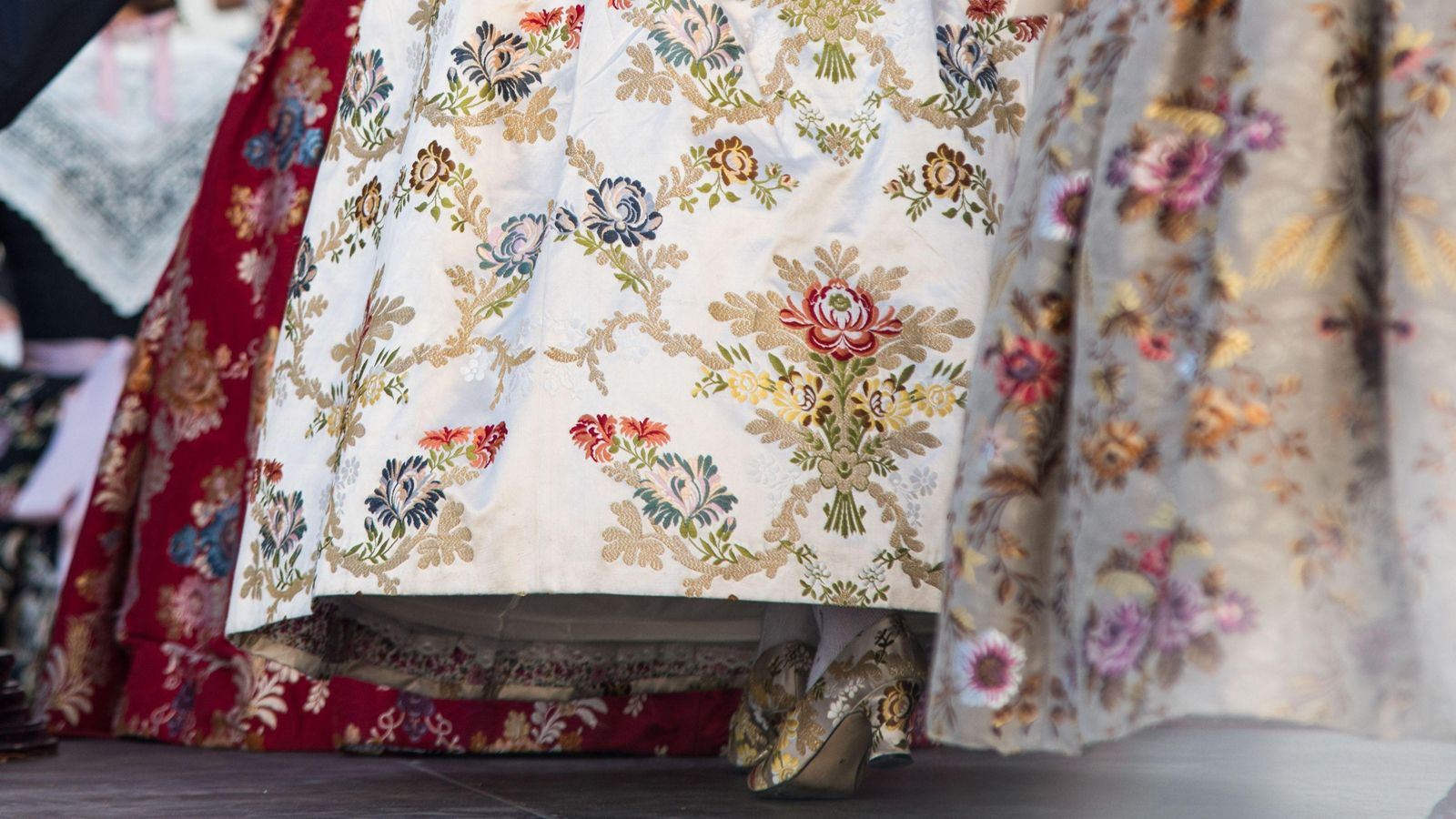 El Col·legi de podologia de la Comunitat Valenciana ha donat una sèrie de pautes per a alleugerir el cansament de les falleres