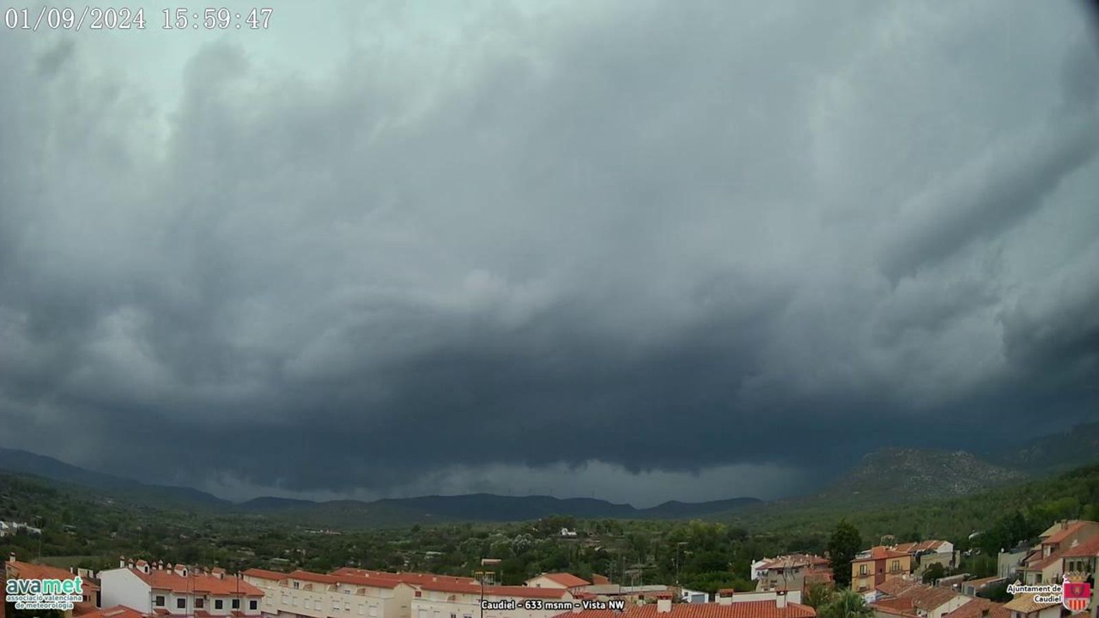 Panoràmica de la tempesta a Caudiel