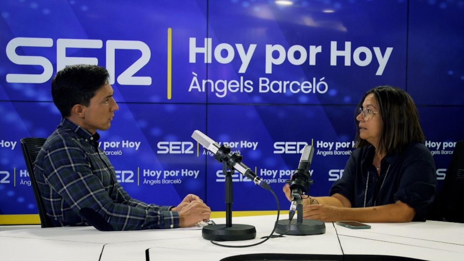 Qui i com fabrica una notícia falsa? ... Dilluns en el programa Zoom