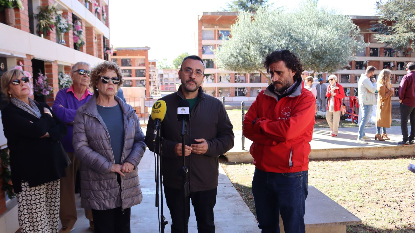 Comença l'exhumació de la fossa del Cementeri Municipal de Vila-real