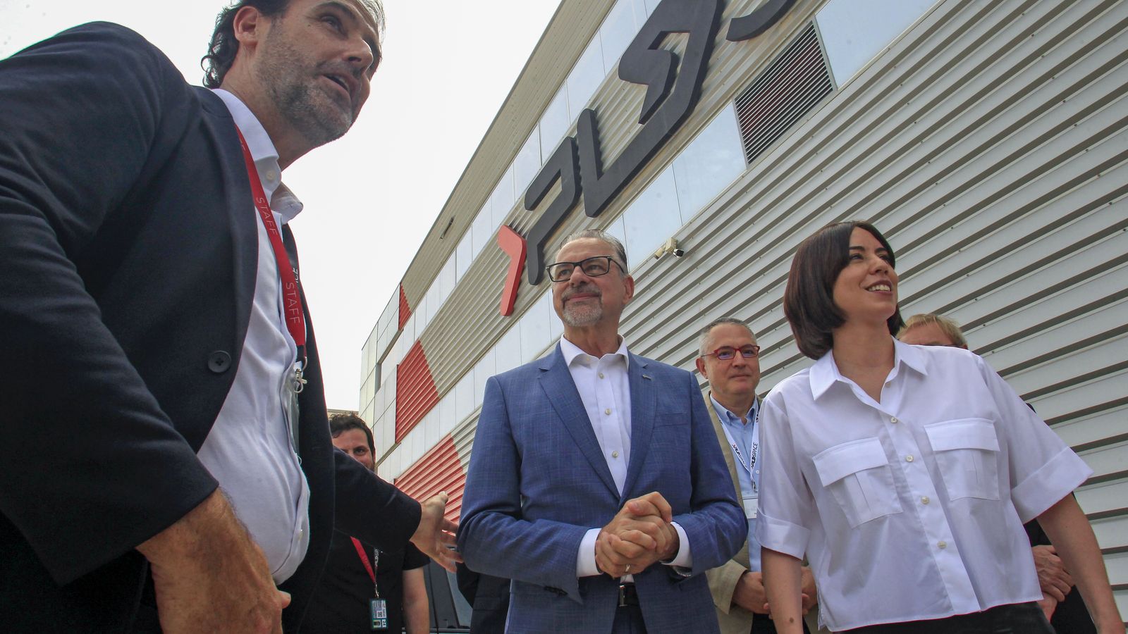 La ministra de Ciència, Innovació i Universitats, Diana Morant, visita l'empresa aeroespacial il·licitana PLD Space