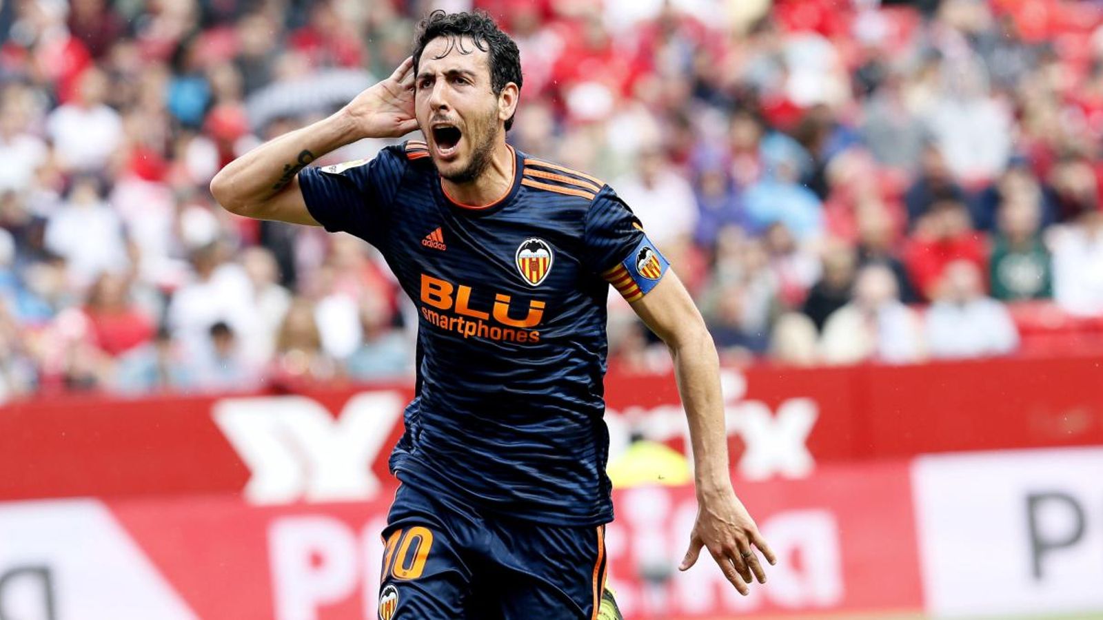 Parejo celebra el gol que ha donat el triomf al València
