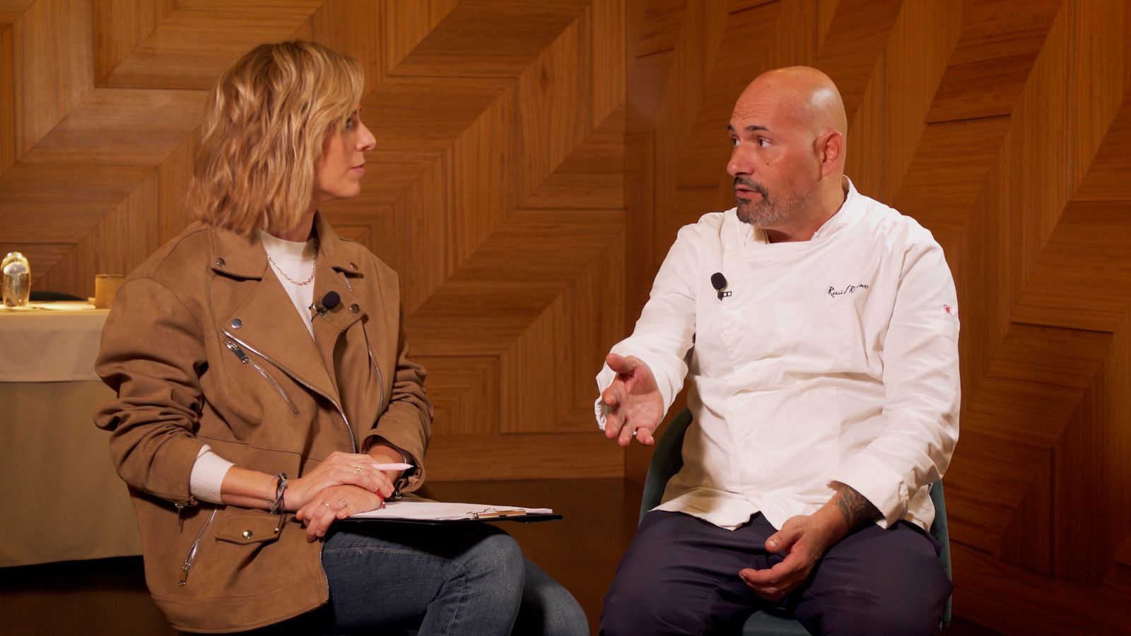 El programa 'Zoom', presentat per Jose Sáez, s'entrevista amb 9 cuiners valencians que ja saben què suposa guanyar una estrela Michelin