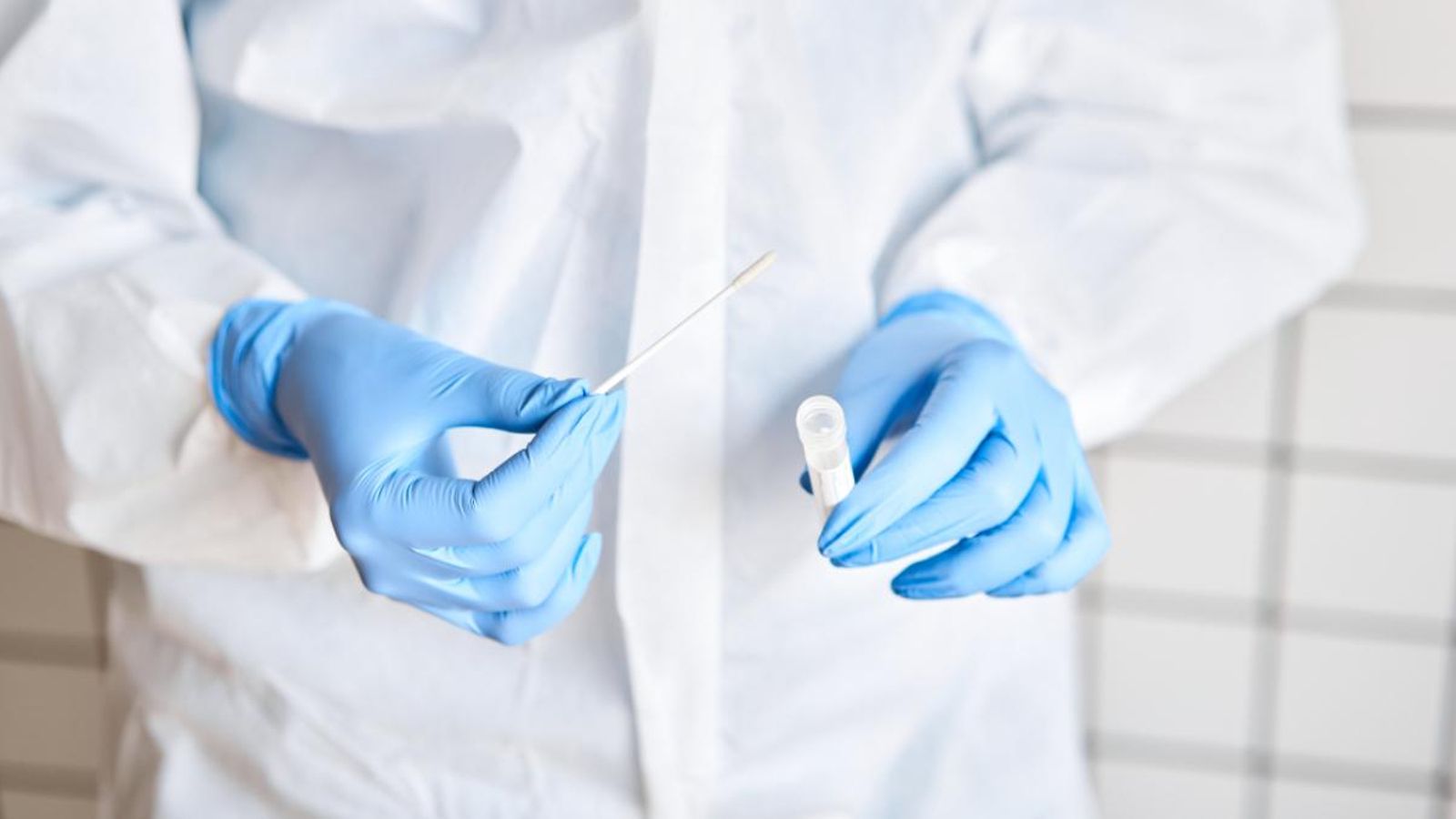 Imatge d'arxiu d'una prova amb mostra de saliva