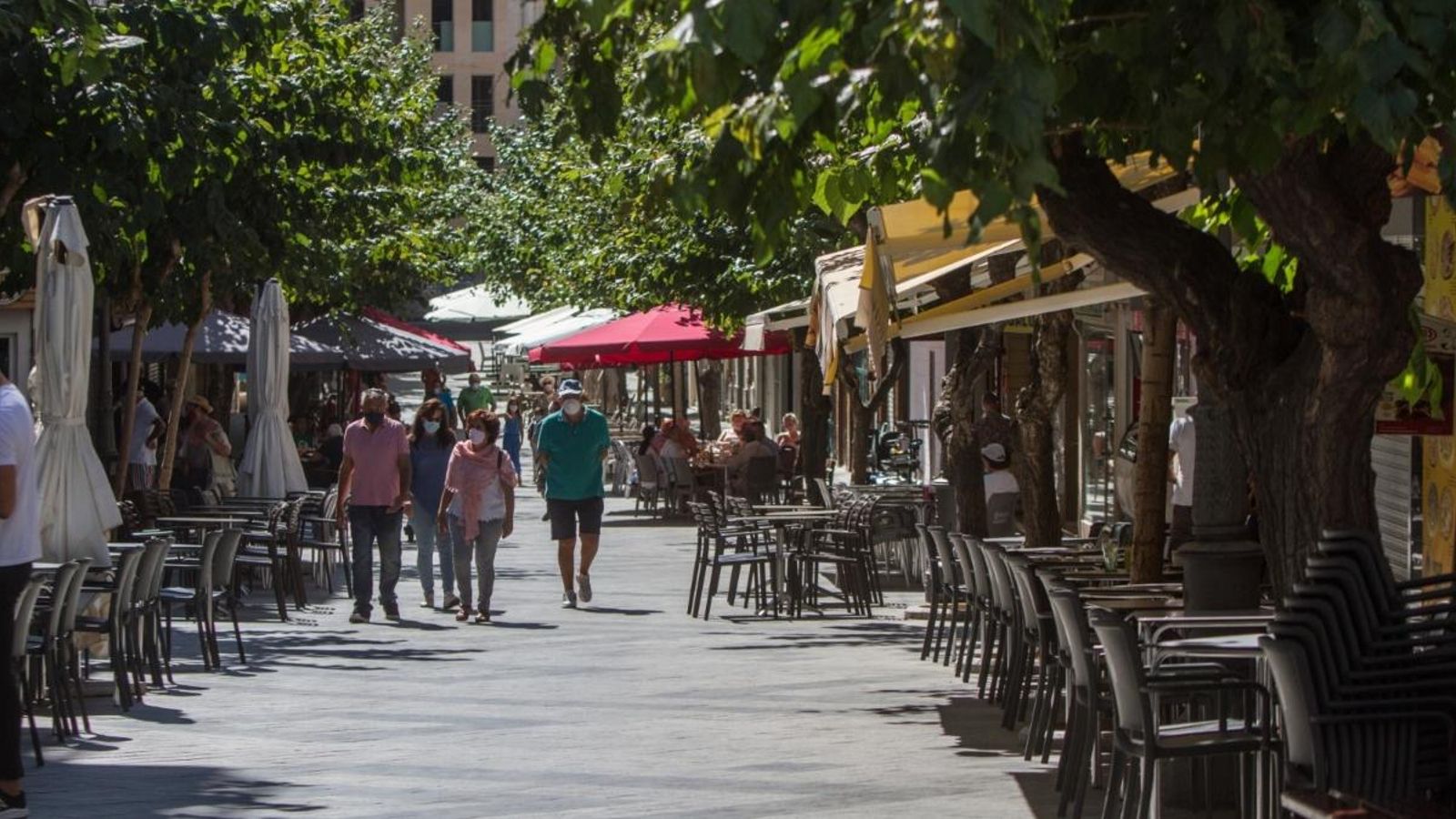 Un carrer de Benidorm, una de les localitats on s'ha multiplicat per 6 la incidència acumulada (IA) en les últimes dues setmanes