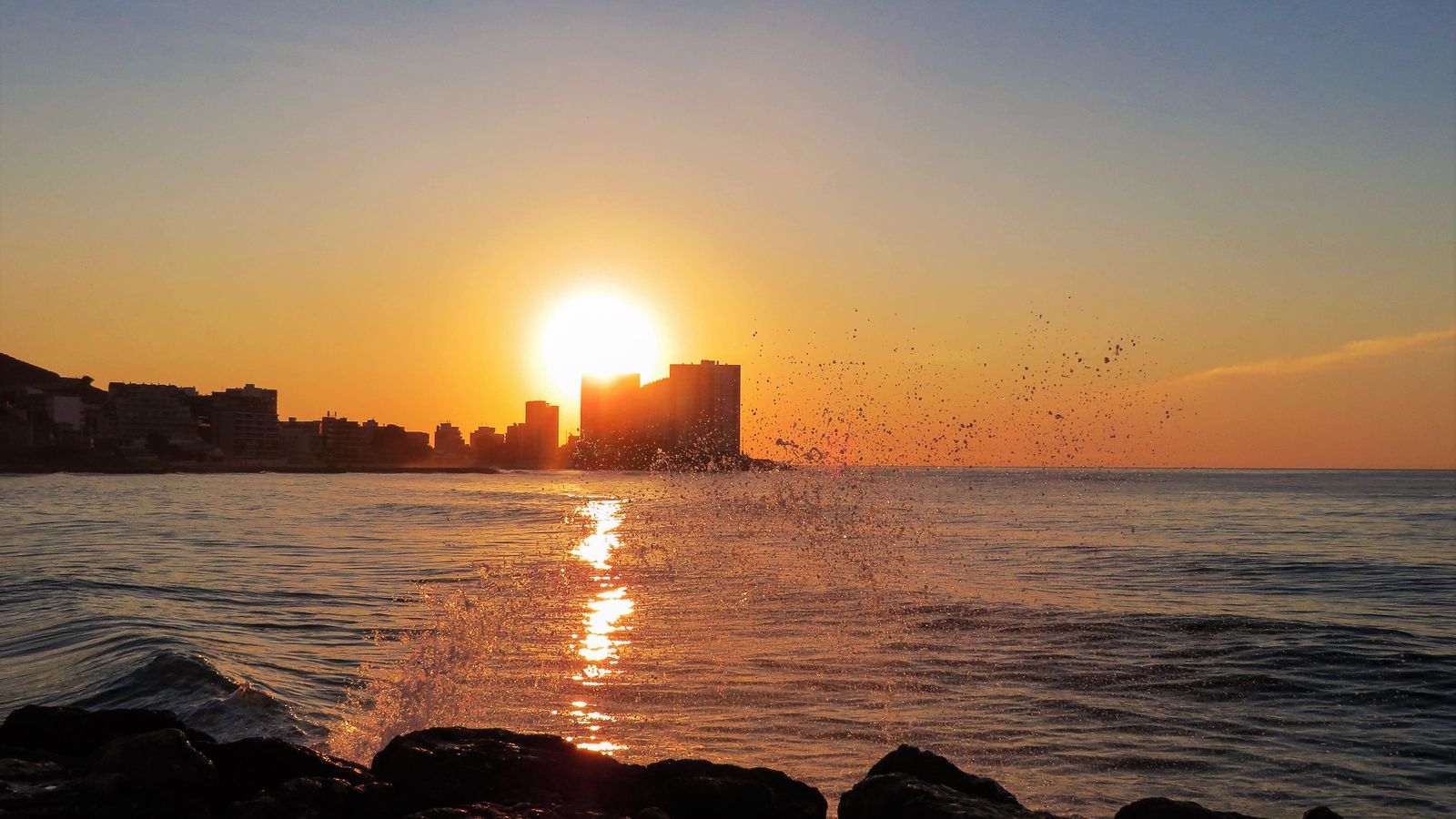 Eixida del sol a Cullera