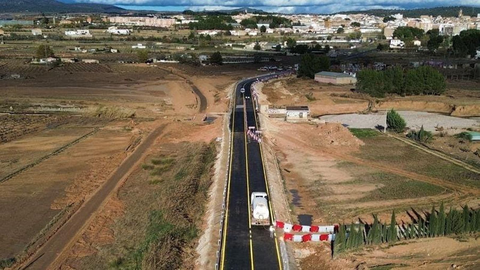 La carretera N-332, acabada de reparar