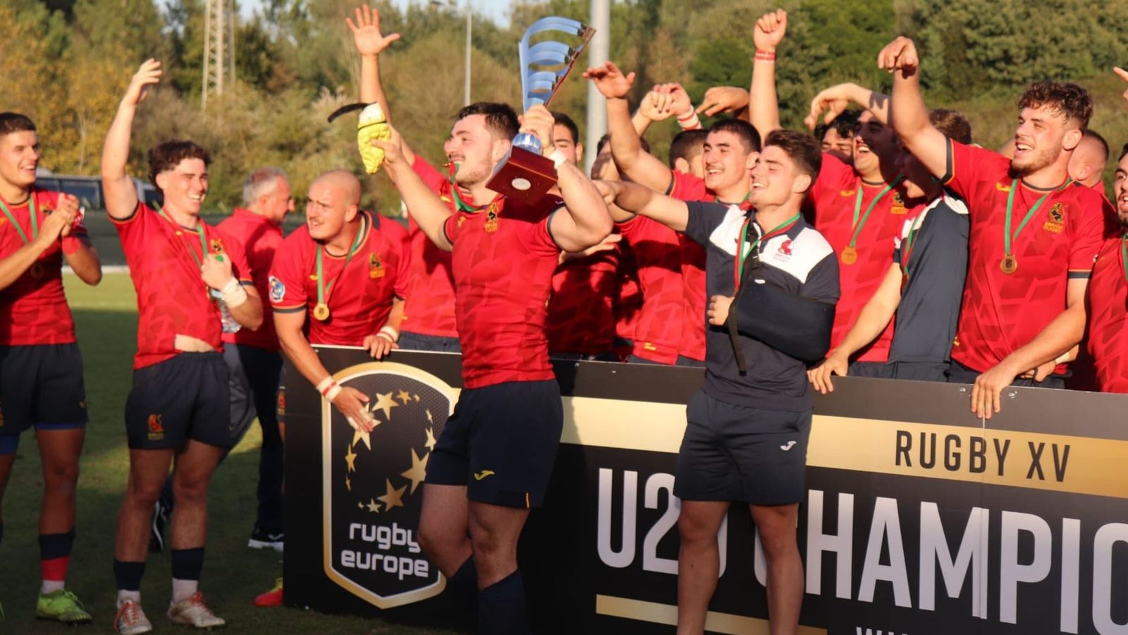 Els jugadors espanyols. am la copa de campions