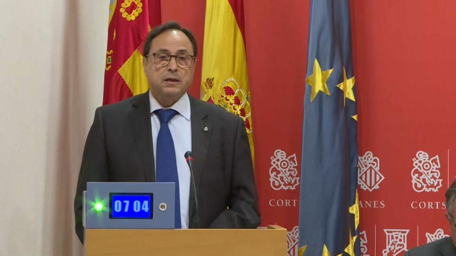 El conseller d'Hisenda, Vicent Soler, en l'última Diputació Permanent de les Corts abans del 28A