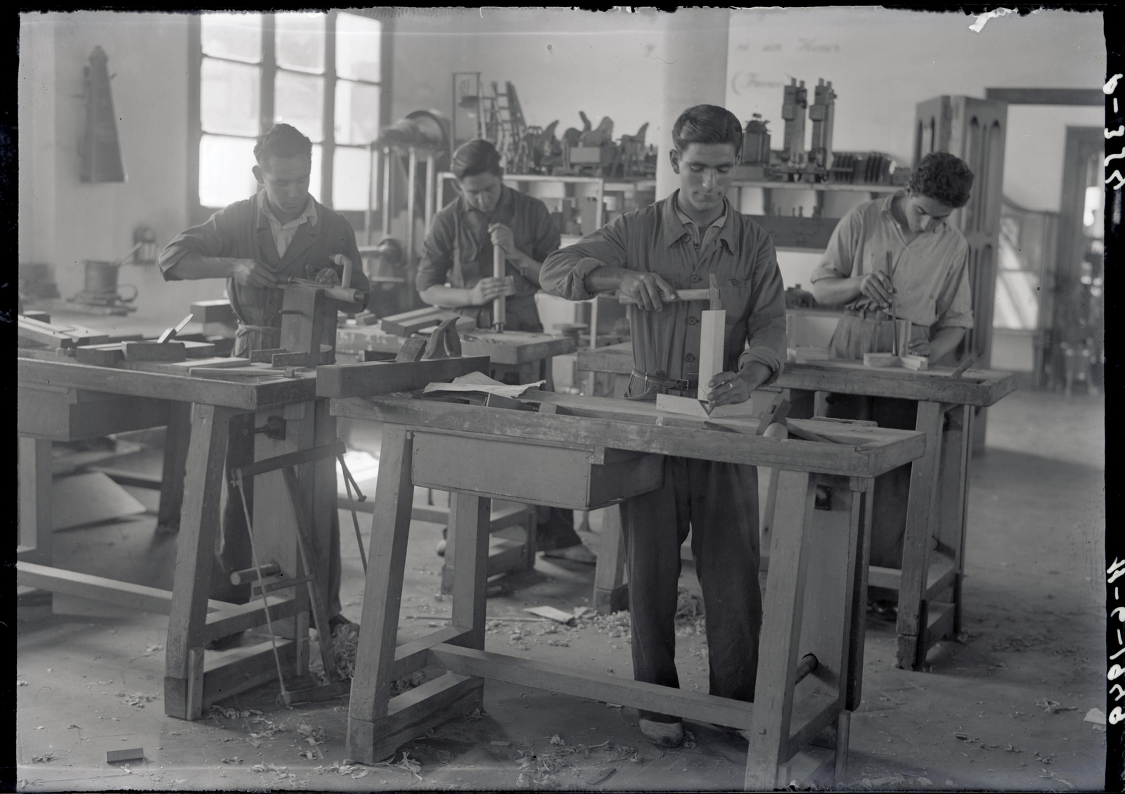 Imatges cedides per l’Arxiu municipal de Sagunt, Fons Industrial.