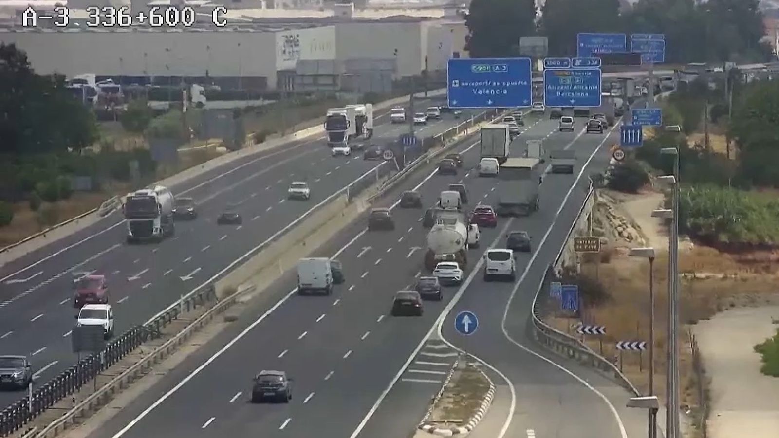 Imatge de l'enllaç de l'A-3, que uneix València amb Madrid, amb l'A-7 aquest divendres al migdia
