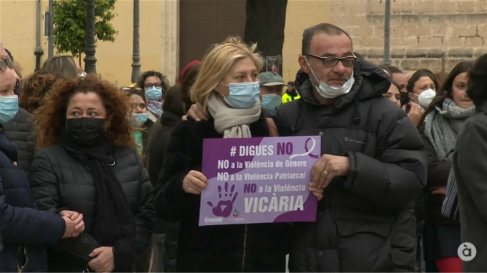 Concentració de ciutadans en contra de la violència vicària