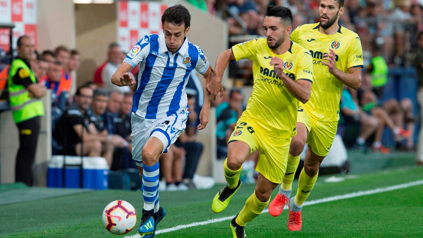 Rubén Pardo i Manuel Morlanes lluiten pel baló