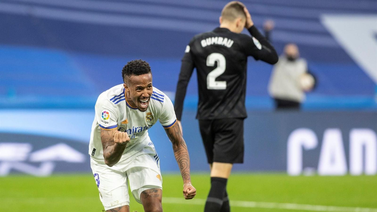 Militao celebra el gol de l'empat
