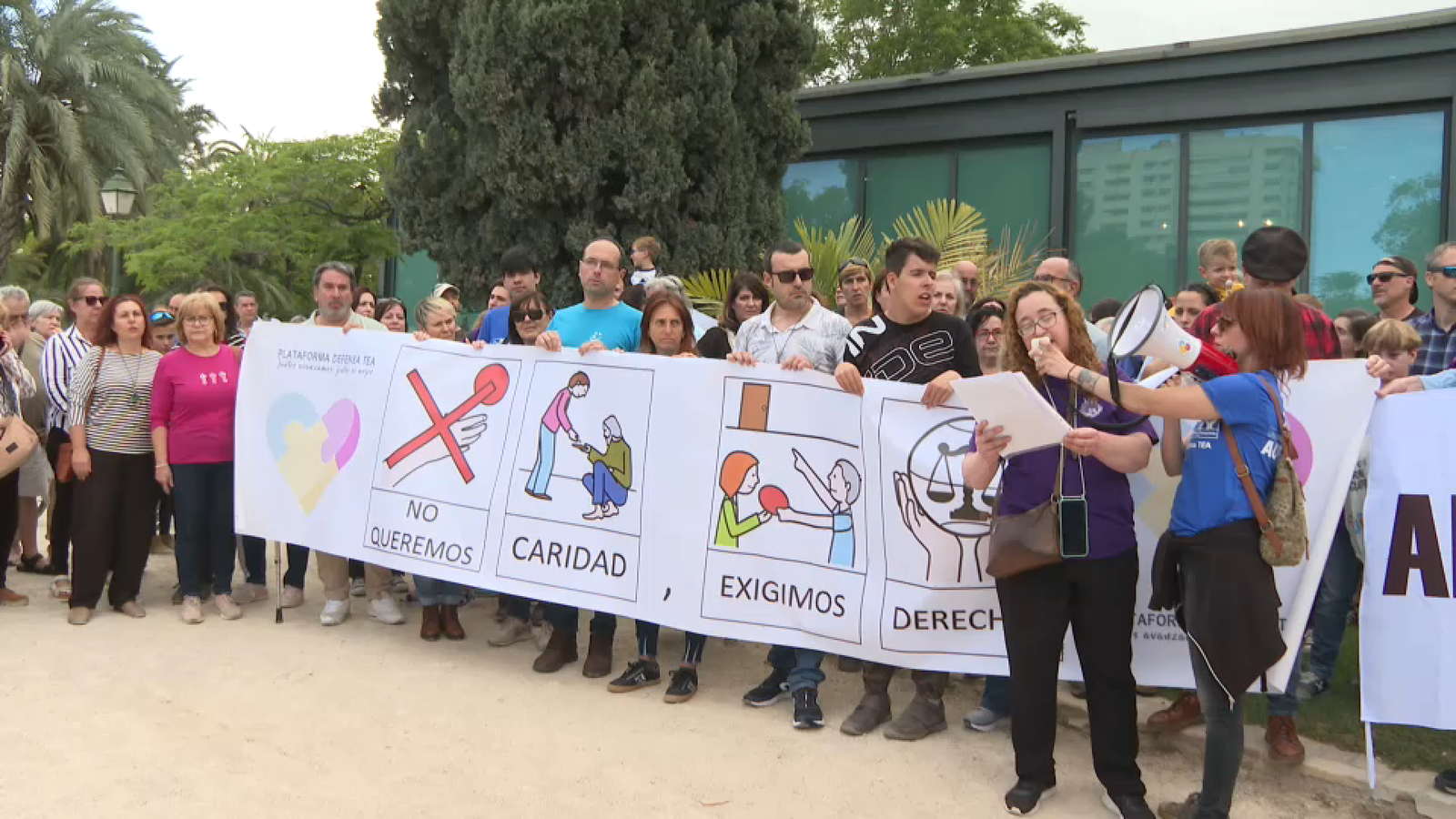 Manifestació als Jardins de Vivers