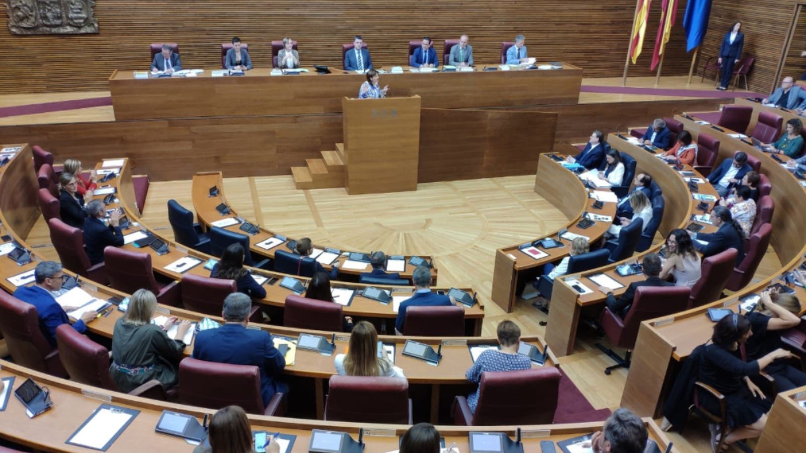 Detecten irregularitats en les Corts en gestió econòmica, de personal i de contractació