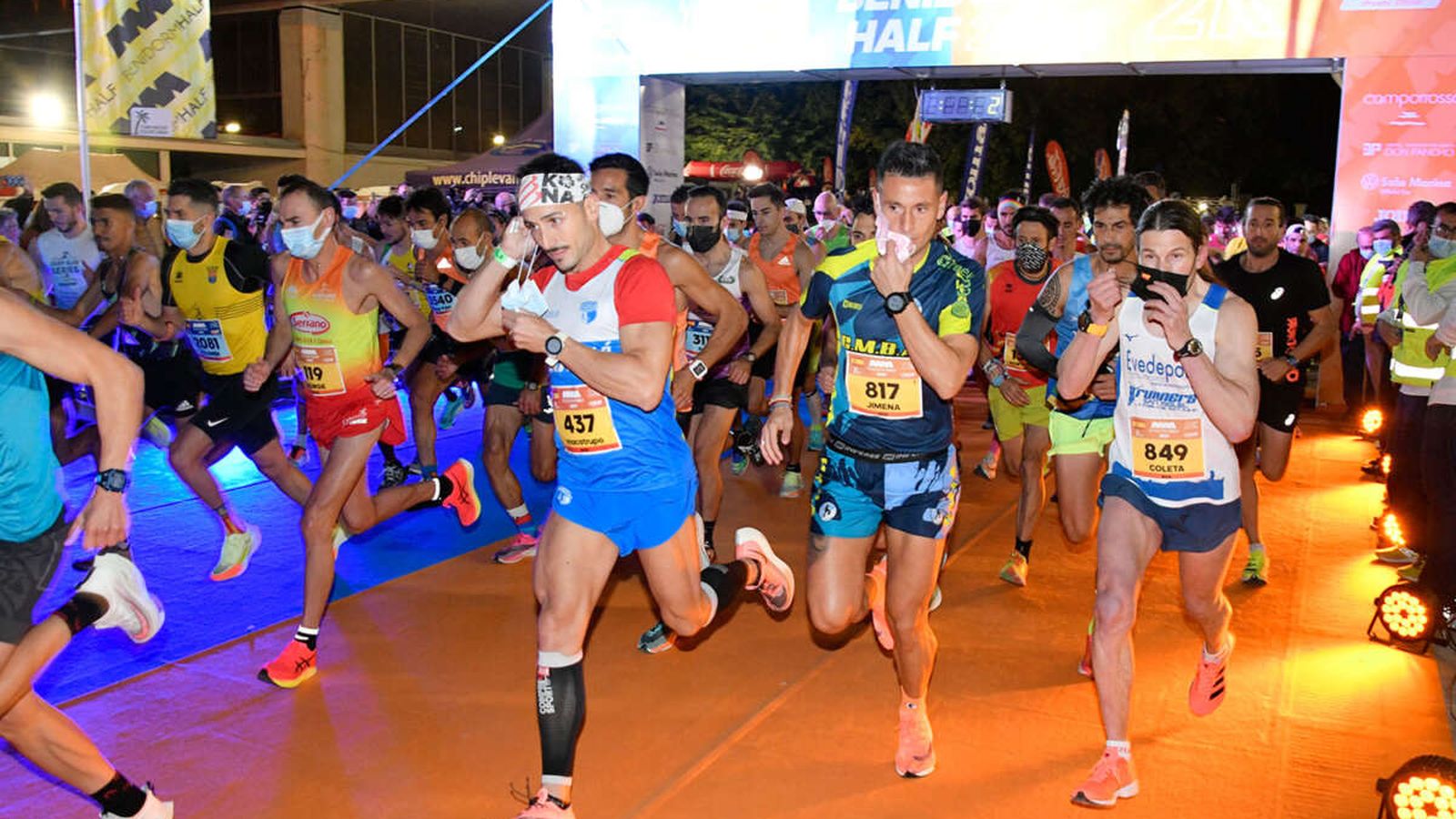 Sortida de la cursa de 21k de l'edició de 2021